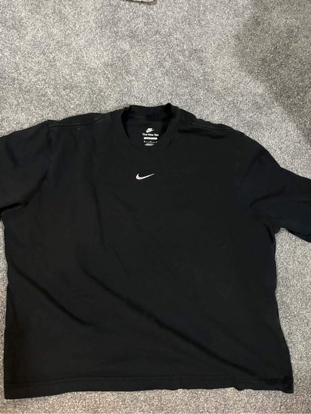 The Nike Tee- Loose Fit and Stitched Logo- M